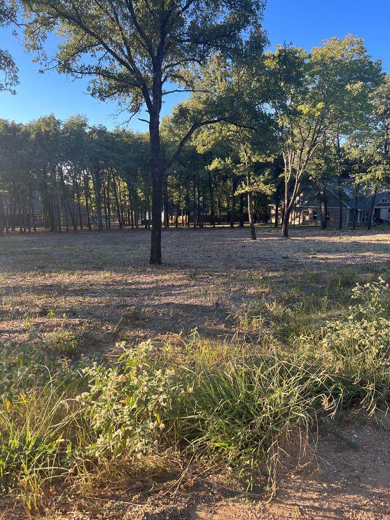 104 Oakmont Dr - Photo 1