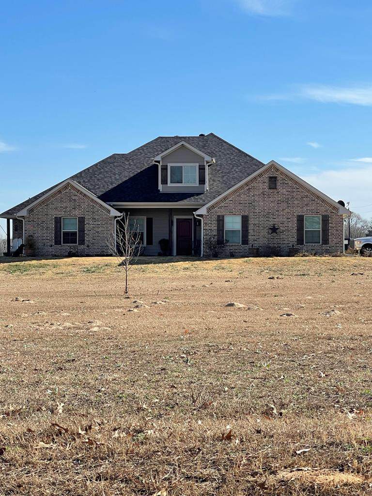 1491 Hopson Dr - Photo 1