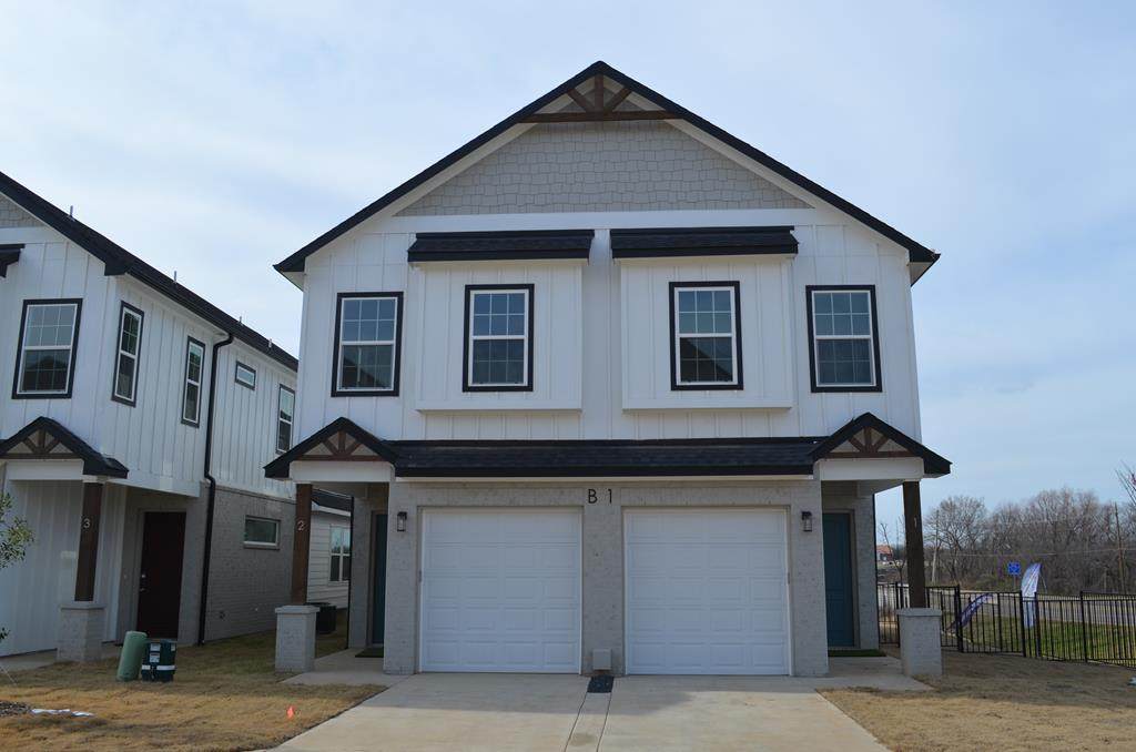 1319 W. Main St Unit 1 - Photo 1