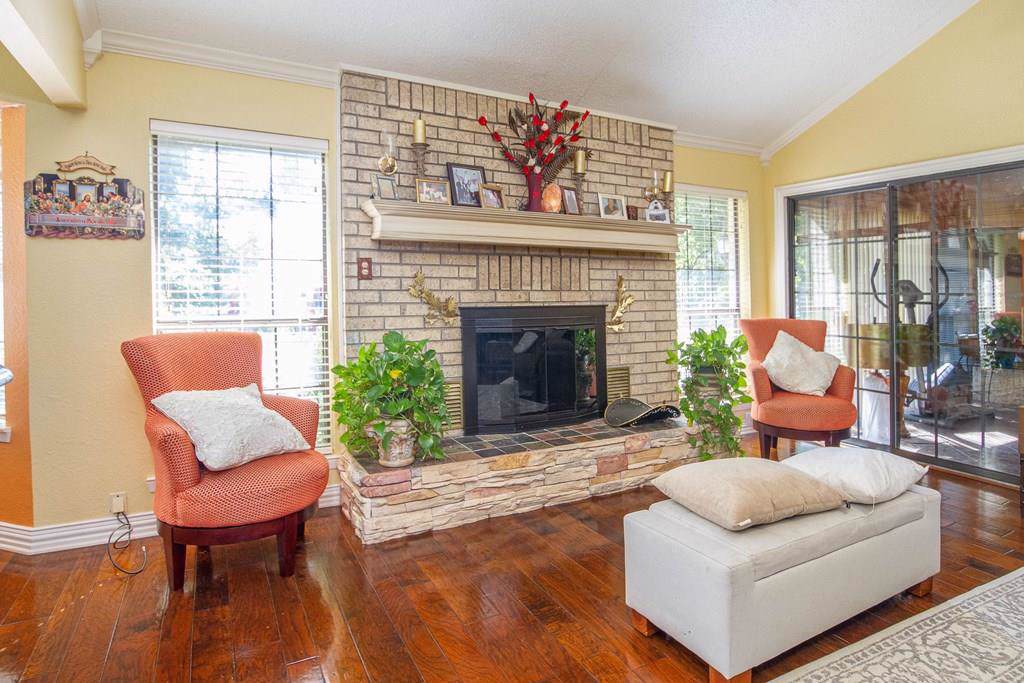 108 Bay Court - Photo 1