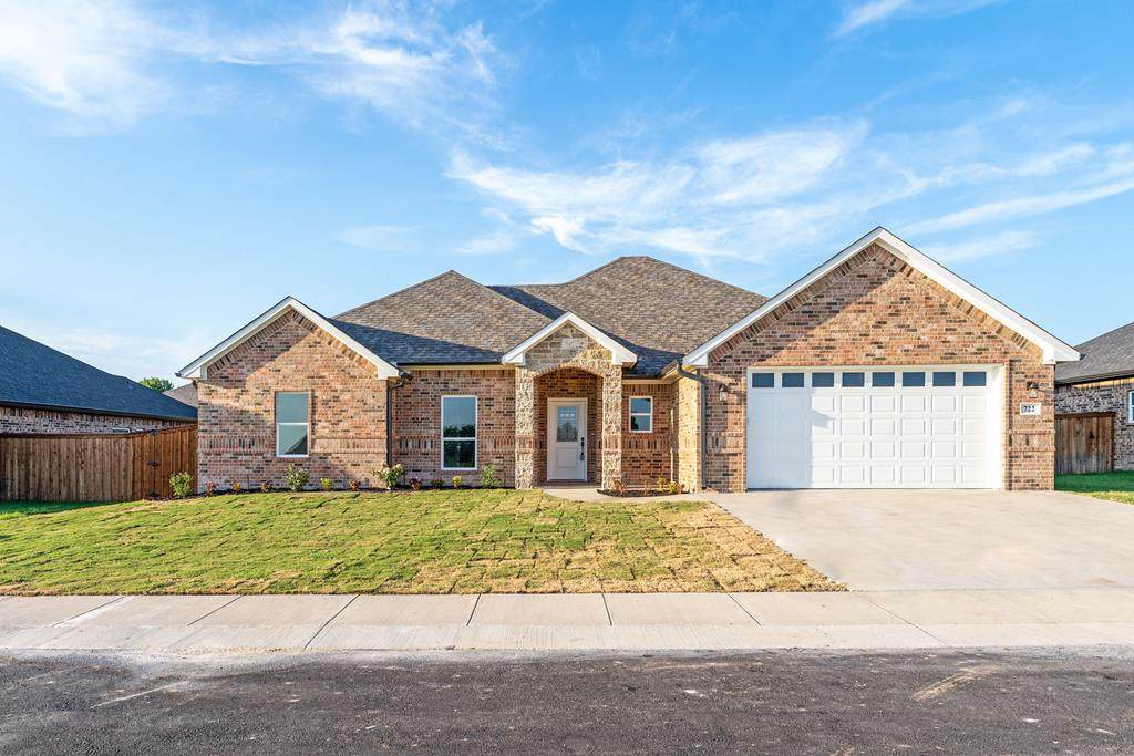 722 Cobblestone Cir - Photo 1