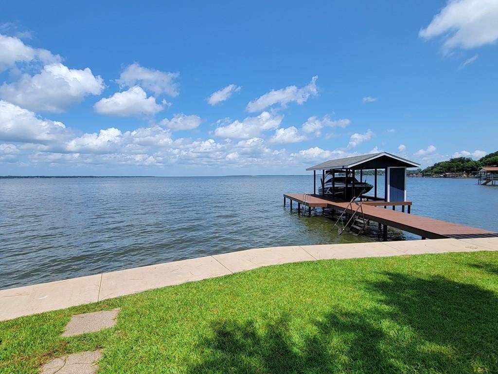 230 Harbor Dr - Photo 1