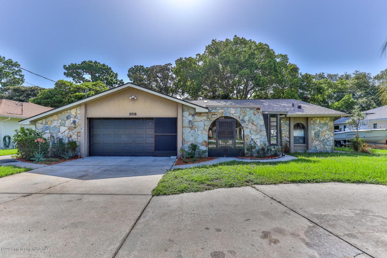 2016 Haulover Avenue - Photo 1