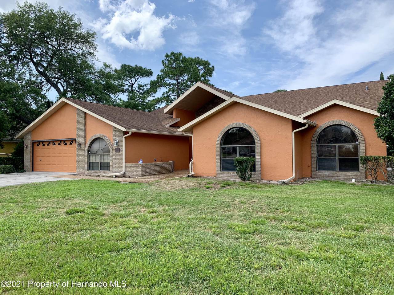 12385 Everard Drive - Photo 1