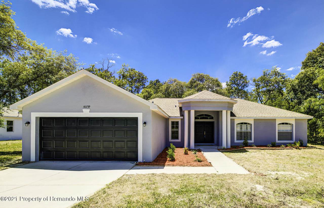 18239 Maberly - Photo 1