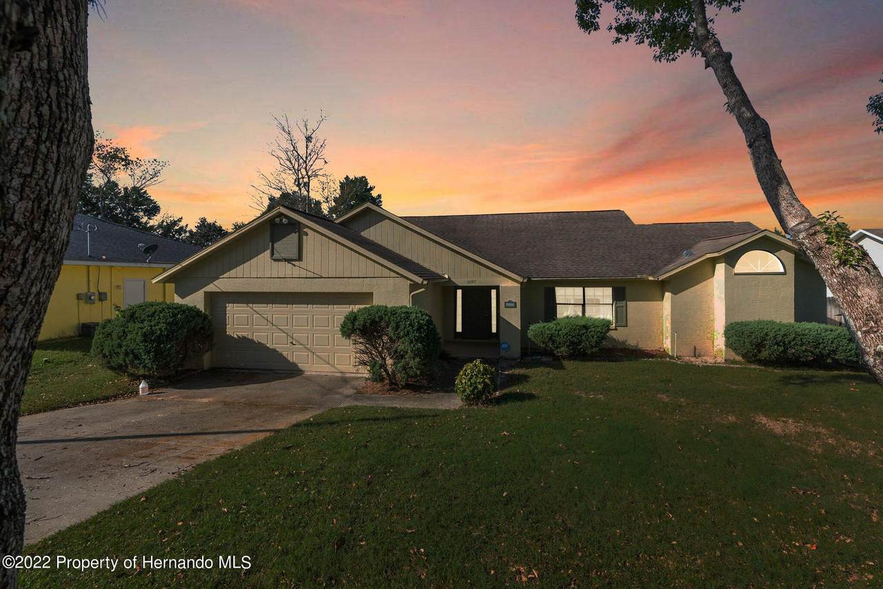 6097 Mountain Way - Photo 1