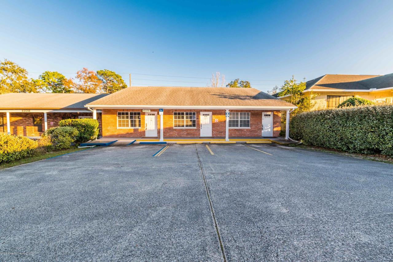 4104 Deltona Boulevard - Photo 1