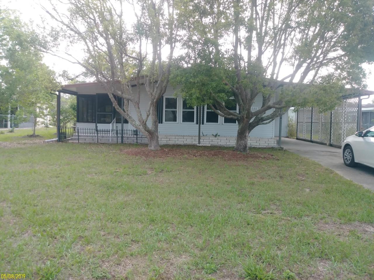 15688 Brookridge Boulevard - Photo 1