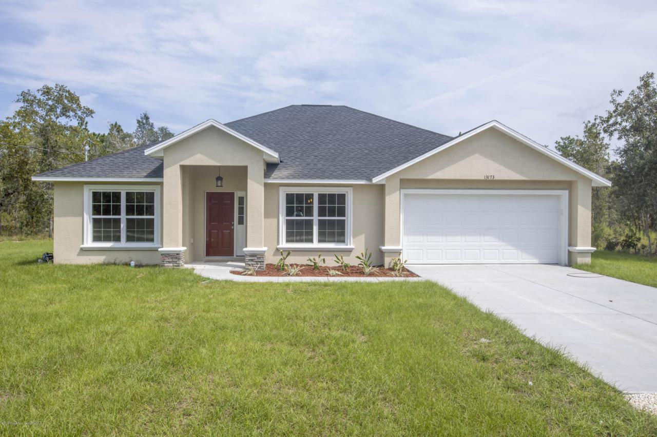 13173 Paxton Avenue - Photo 1