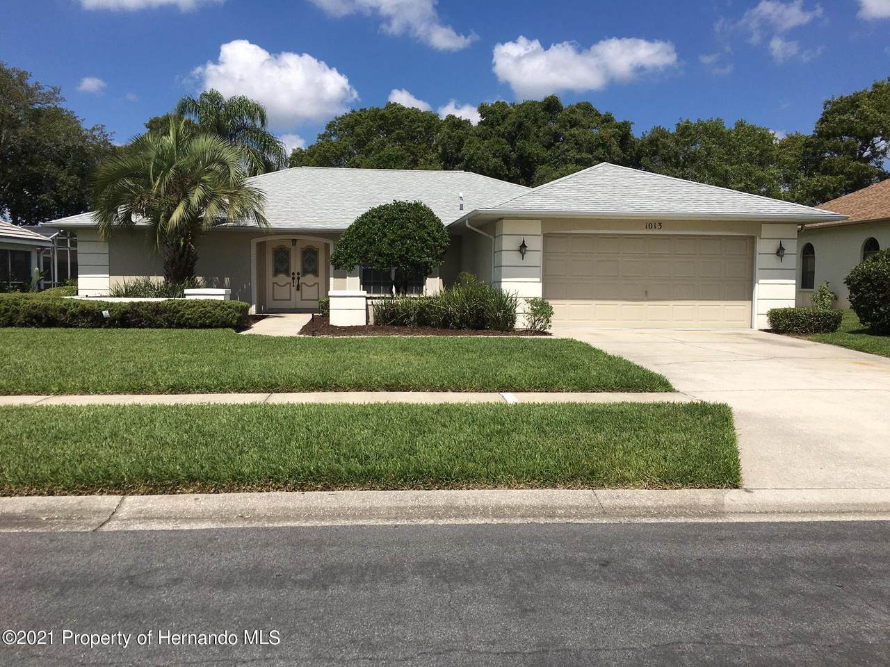 1013 Greenturf Road - Photo 1