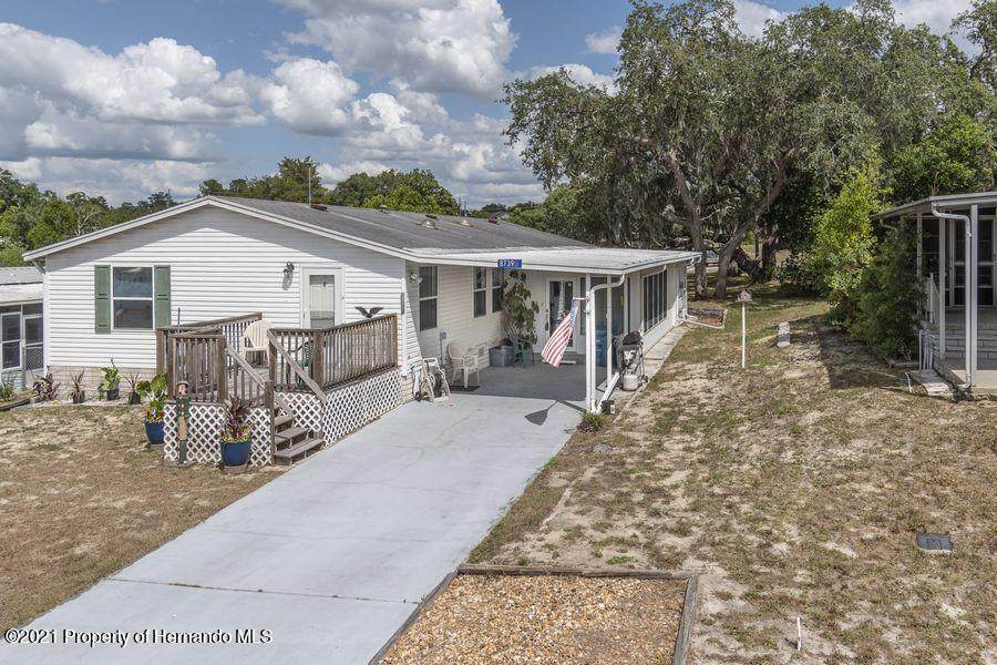8739 High Point Boulevard - Photo 1