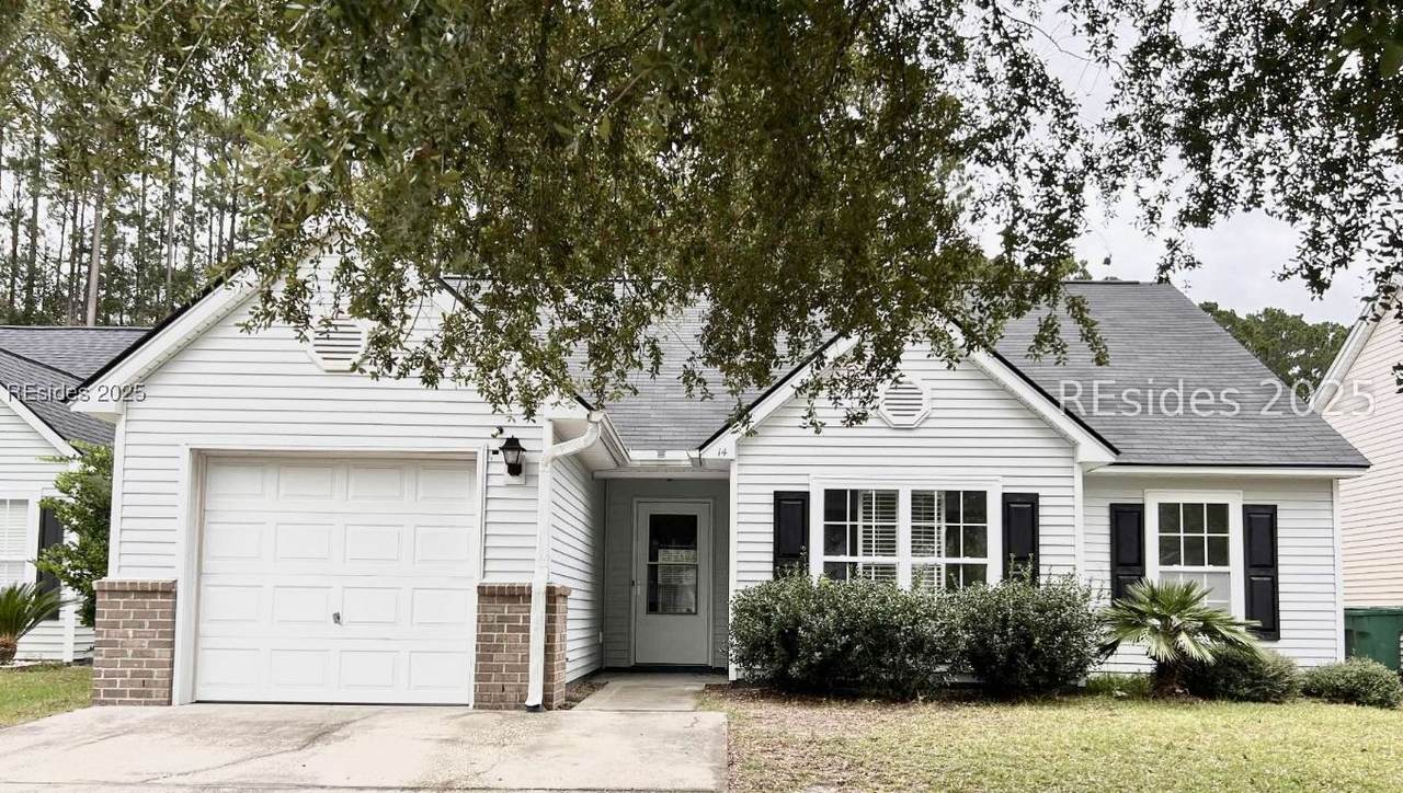 14 Spruce Drive - Photo 1