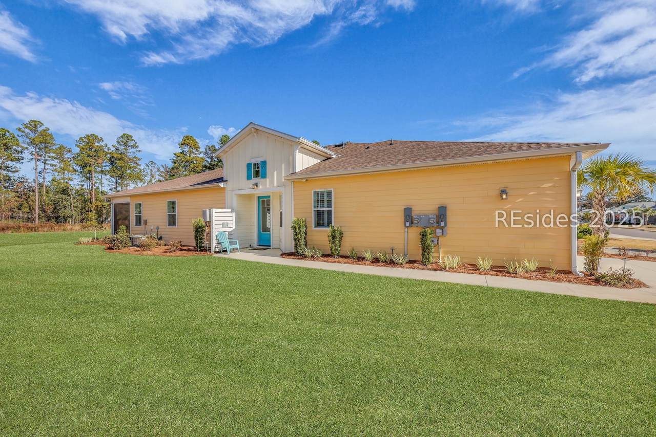 552 Weekend Avenue - Photo 1