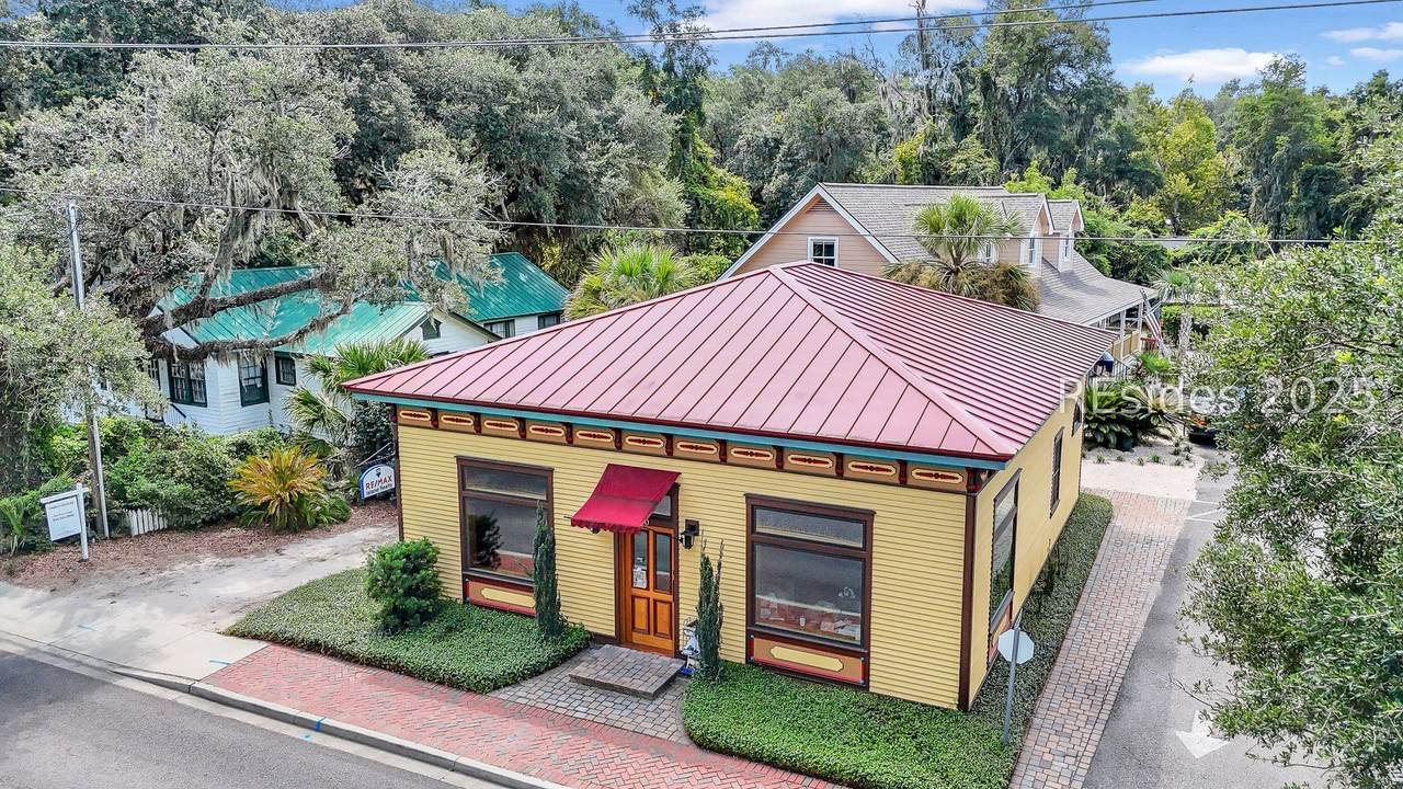 10 Bruin Road - Photo 1