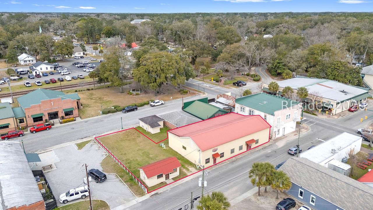 601 Green Street - Photo 1