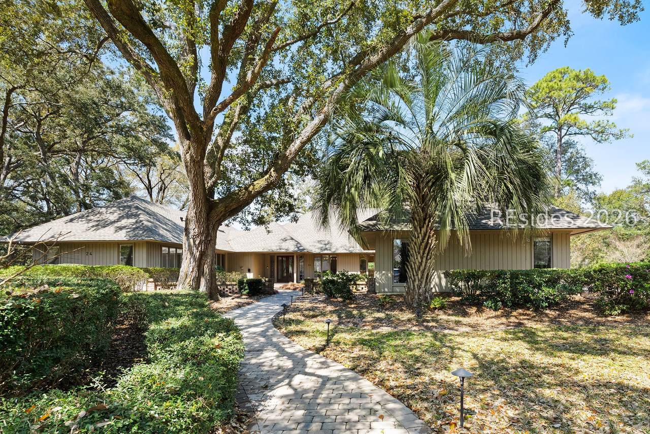 24 Royal Crest Drive - Photo 1