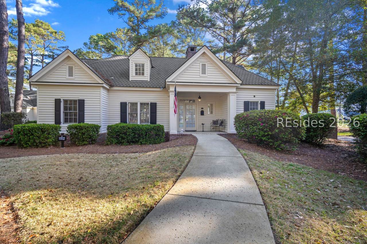 8 Cottage Circle - Photo 1
