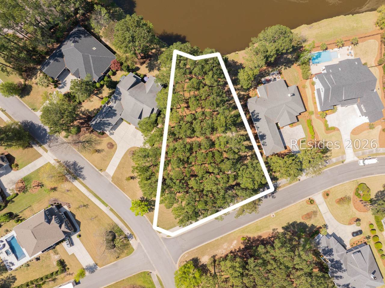 152 Wicklow Drive - Photo 1