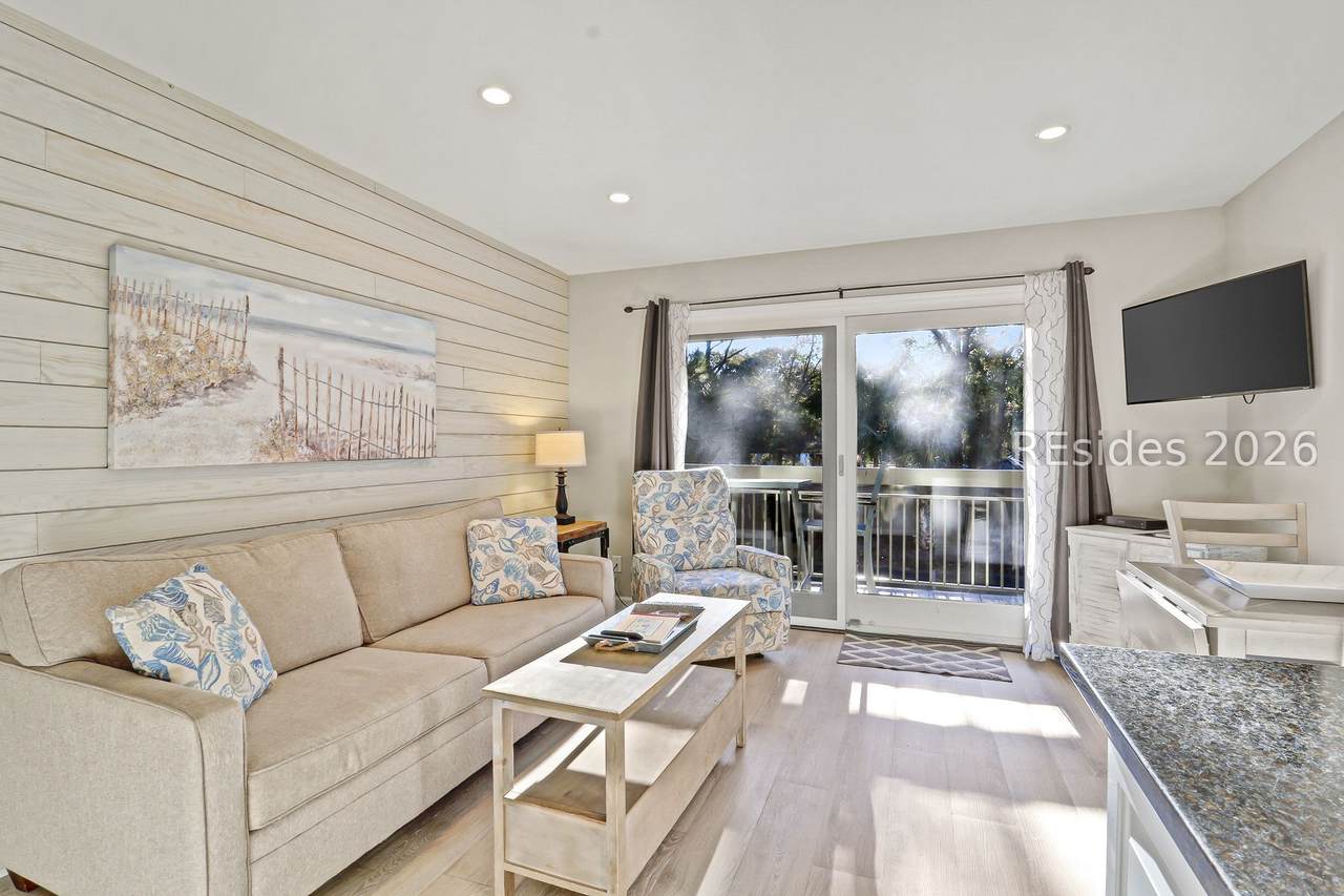 4 Forest Beach Drive - Photo 1
