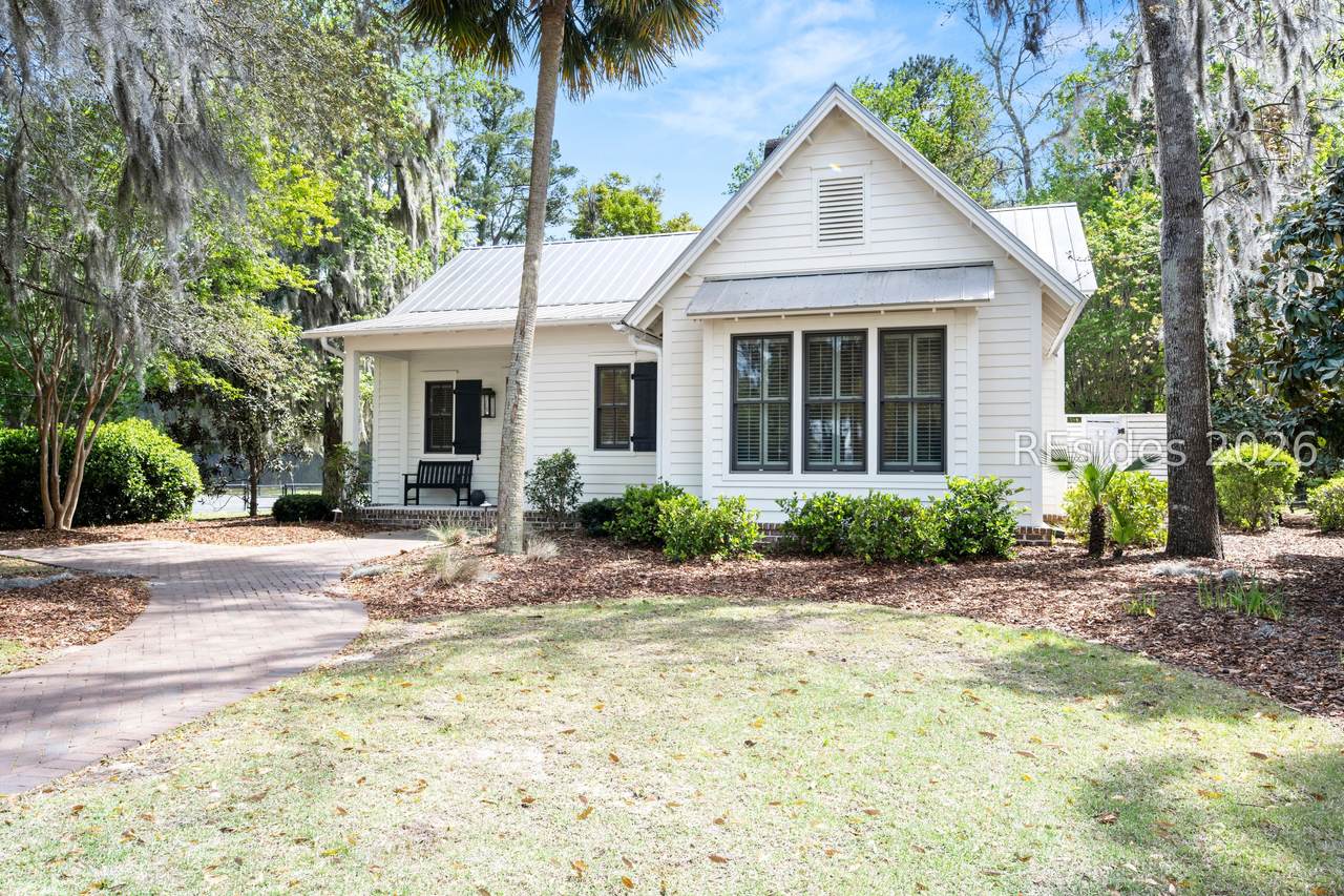 10 Rumford Lane - Photo 1