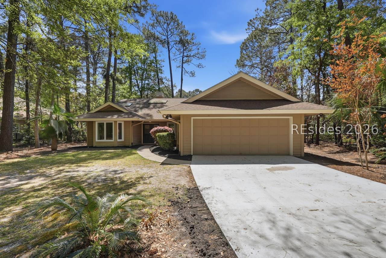 224 White Oaks Circle - Photo 1