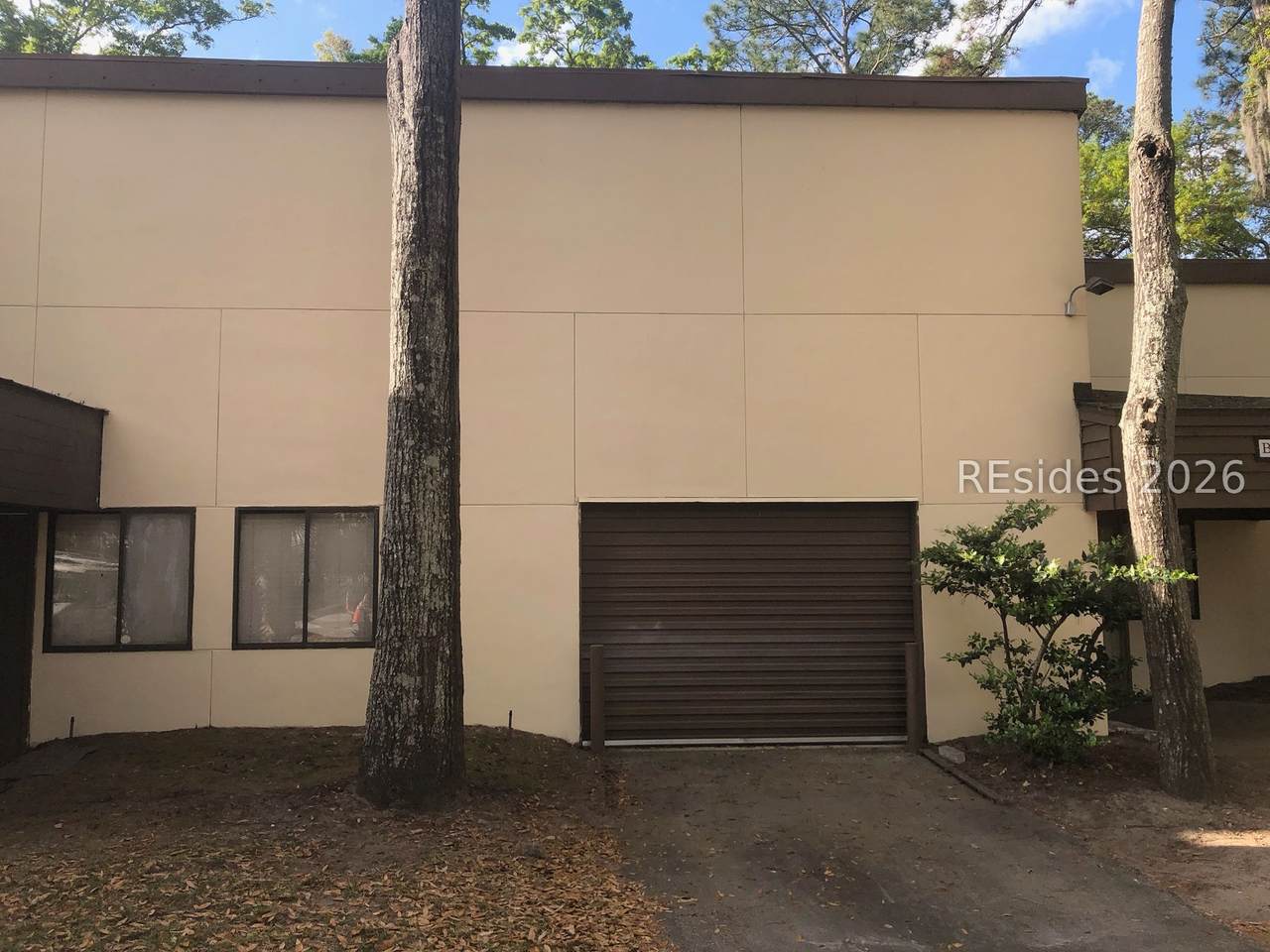 10 Oak Park Drive - Photo 1