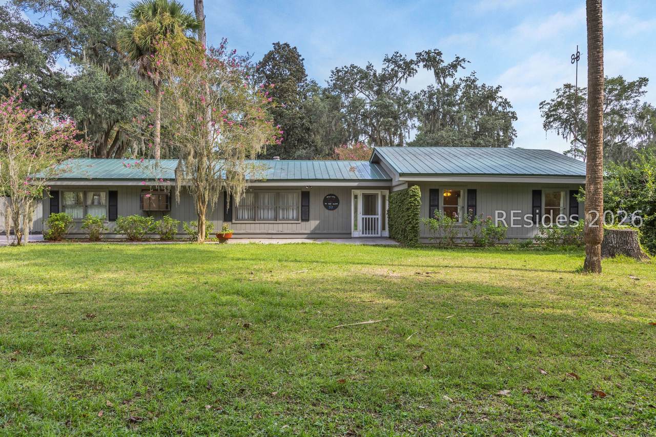 9 Palmetto Beach Drive - Photo 1