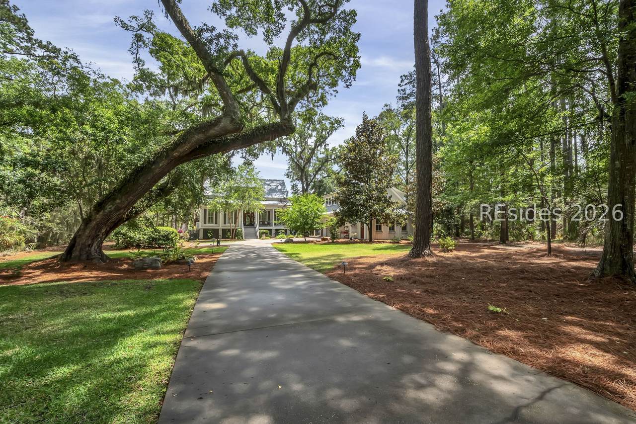 51 Rose Hill Drive - Photo 1