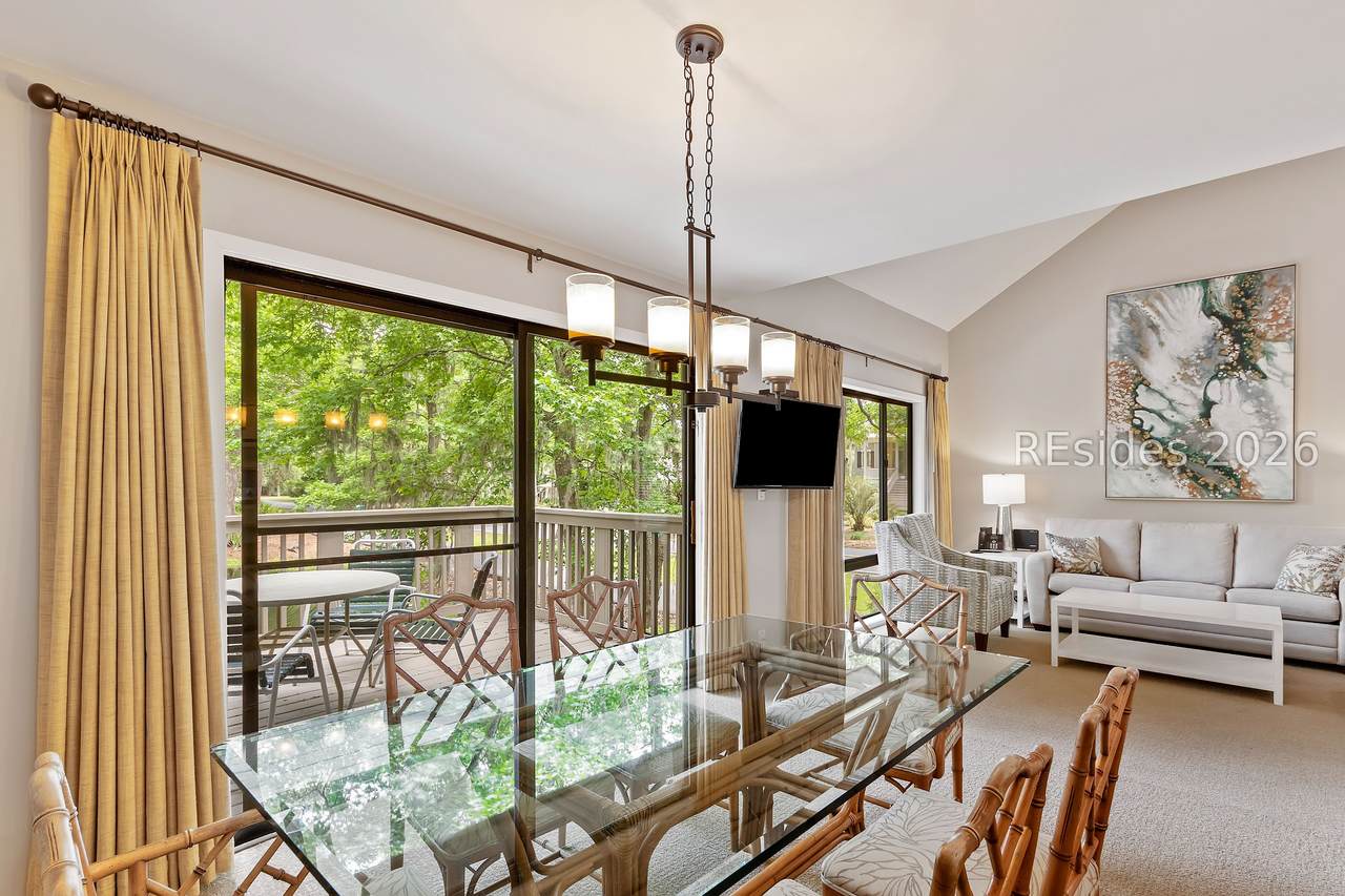 124 Sea Pines Drive - Photo 1