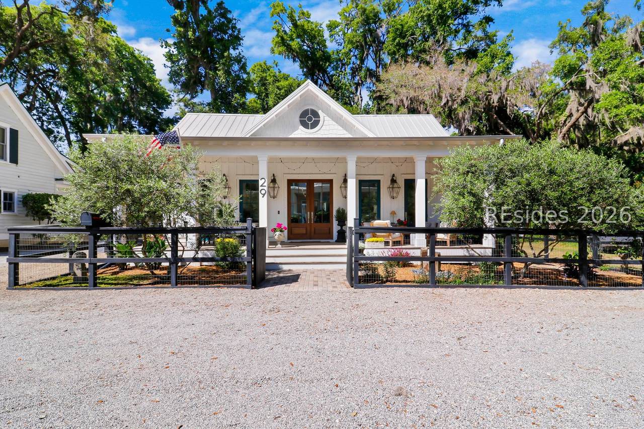 29 Lawton Street - Photo 1