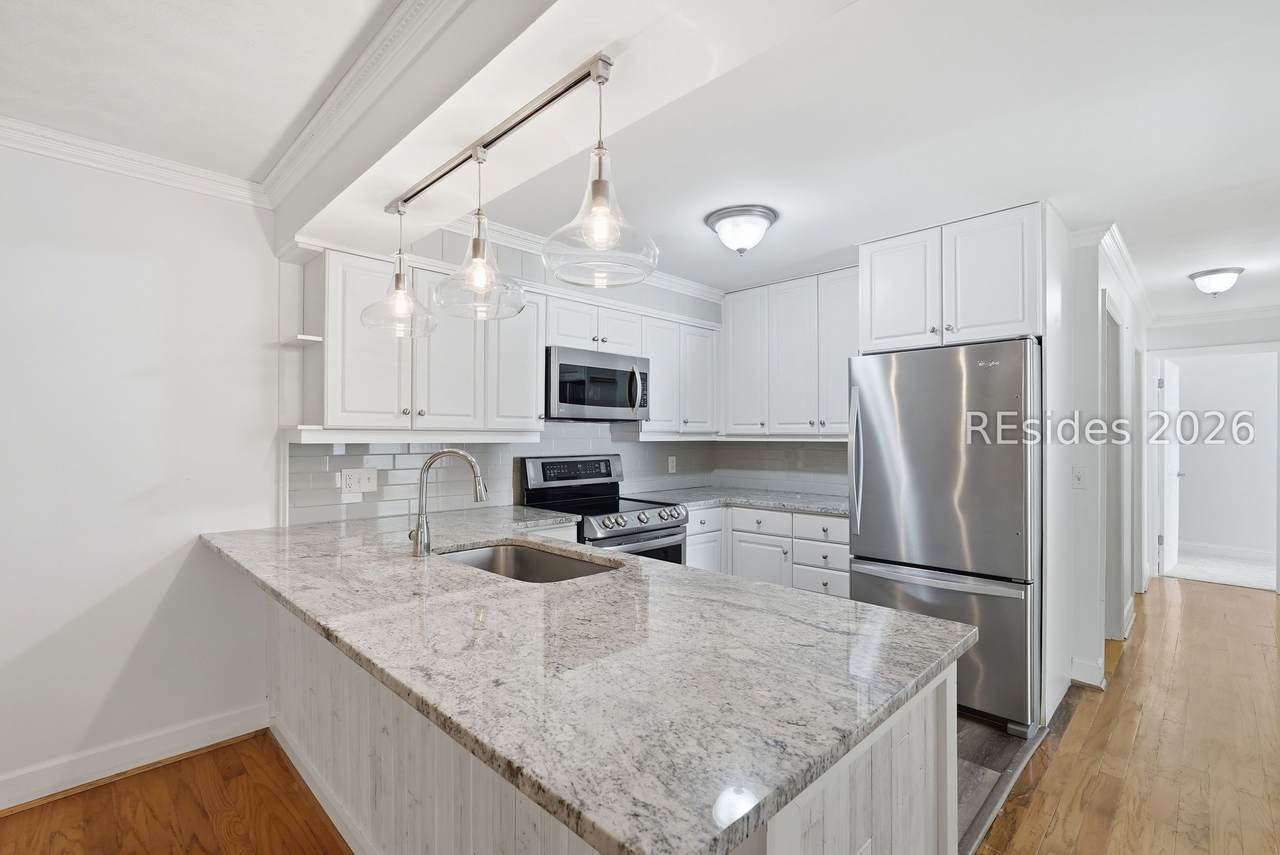 35 Three Mast Lane - Photo 1