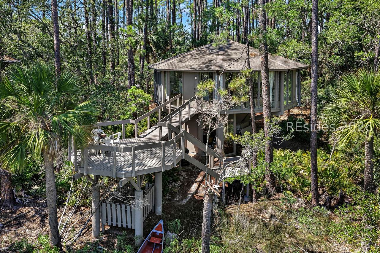 2043 Deer Island Road - Photo 1