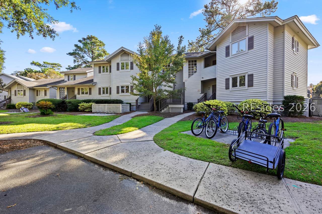 55 Barcelona Drive - Photo 1