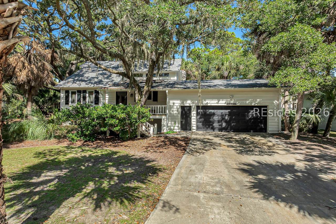 706 Sea Dragon Lane - Photo 1