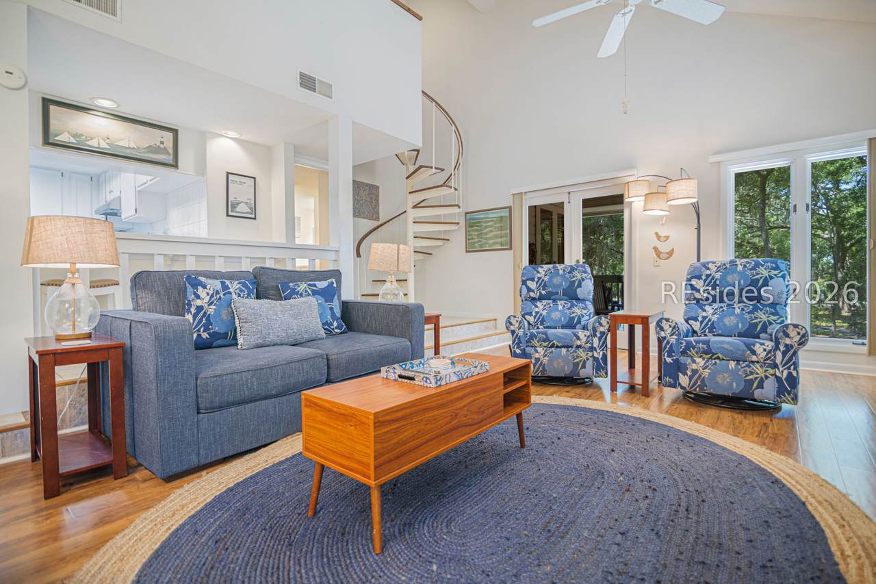 20 Queens Folly Road - Photo 1