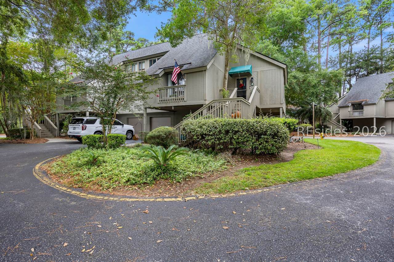 10 Compass Point - Photo 1