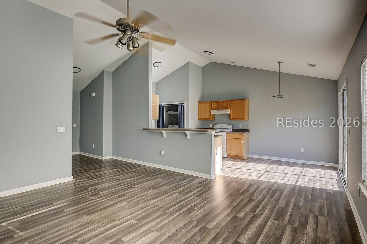6 Spruce Drive - Photo 1