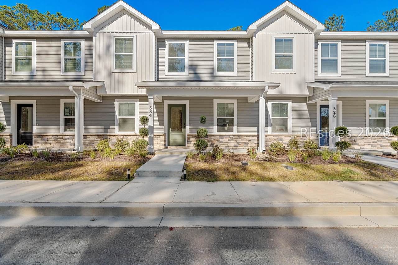 534 Royal Road - Photo 1