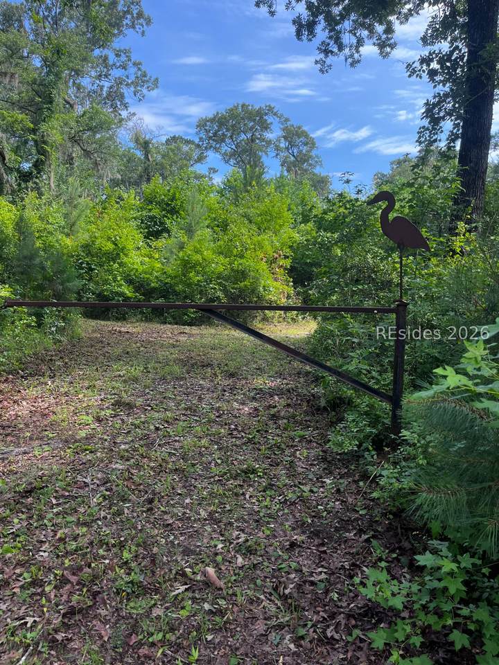 211 Waters Court - Photo 1