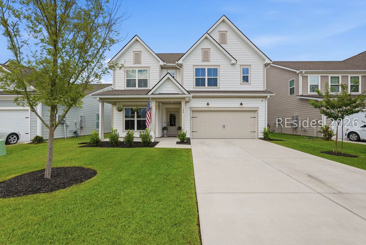 744 Danner Drive - Photo 1