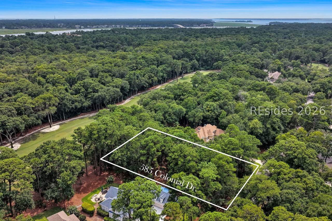 585 Colonial Drive - Photo 1
