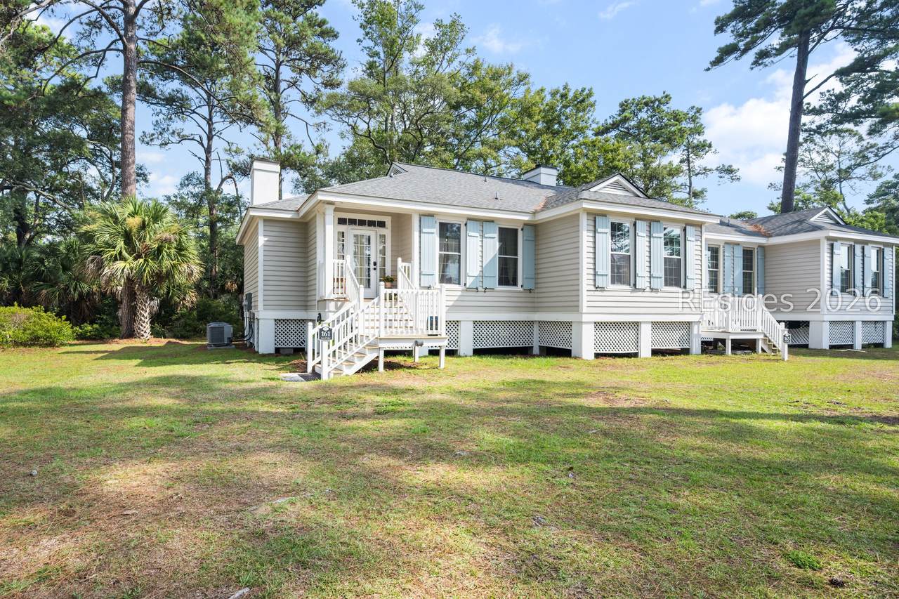 161 Ave Of Oaks - Photo 1