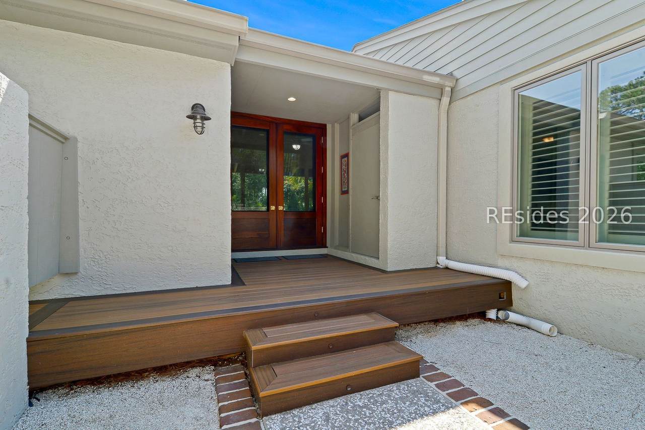 226 Sea Pines Drive - Photo 1