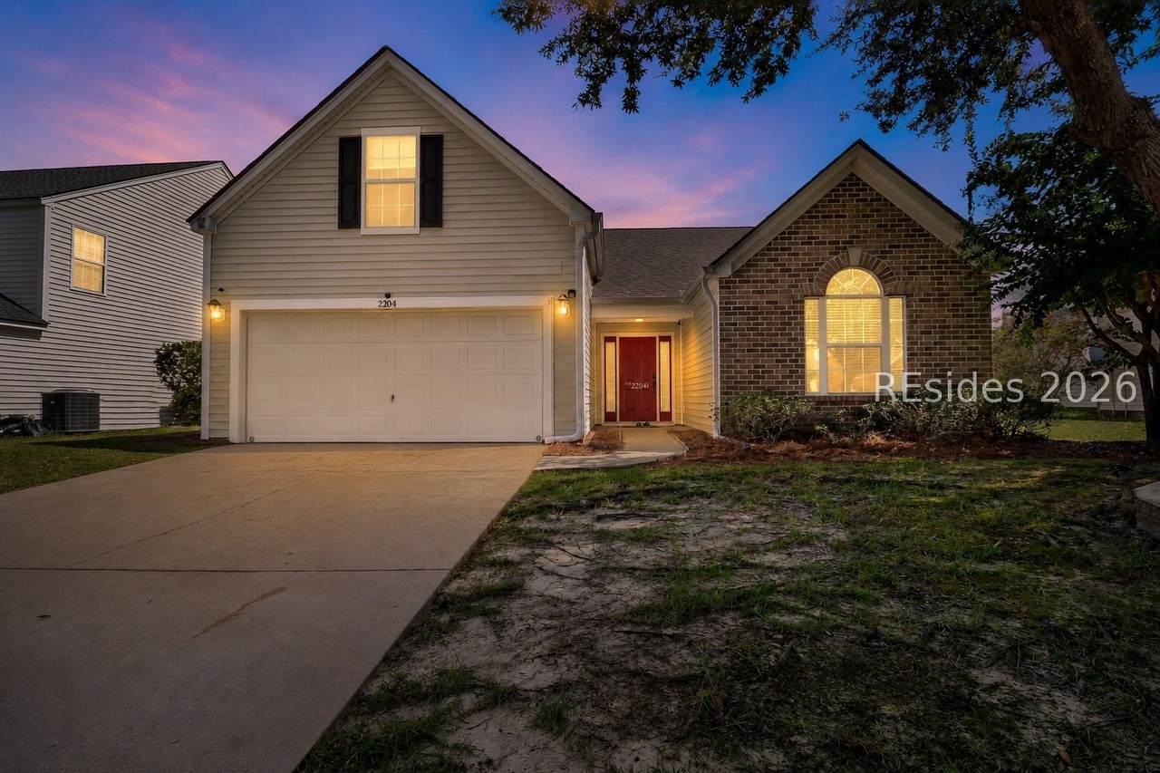 2204 Blakers Boulevard - Photo 1