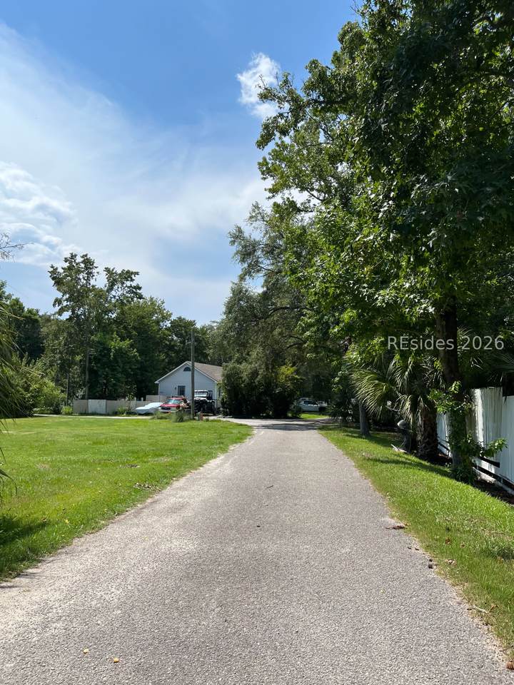 23 Reggies Road - Photo 1