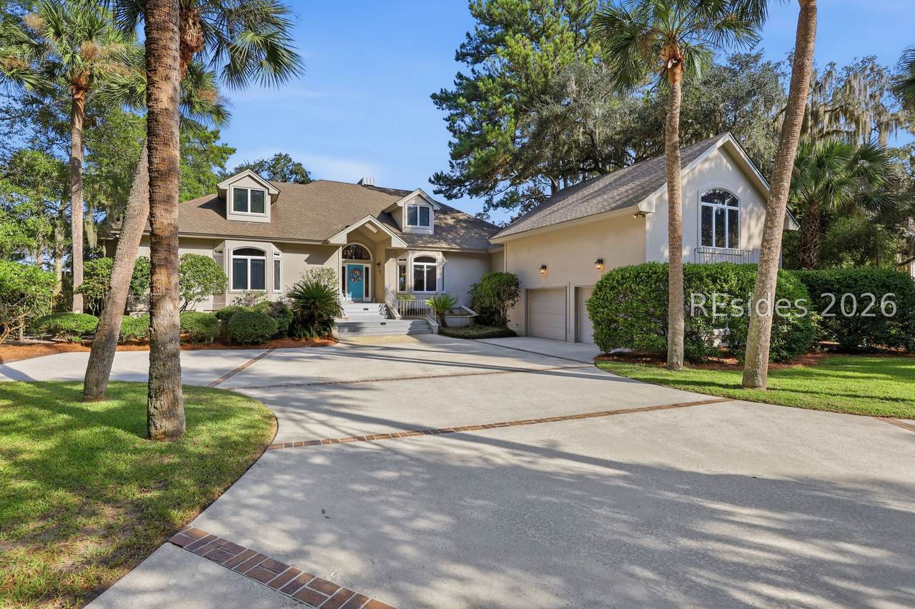 15 Peninsula Drive - Photo 1