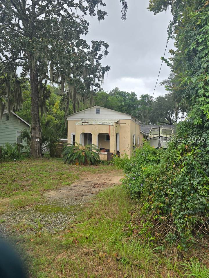 912 La Chere Street - Photo 1