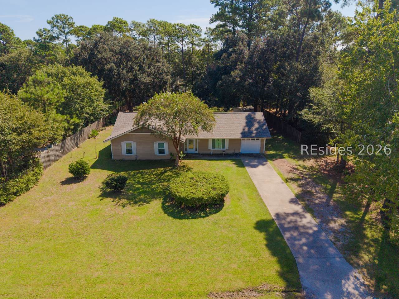 36 Sugaree Drive - Photo 1