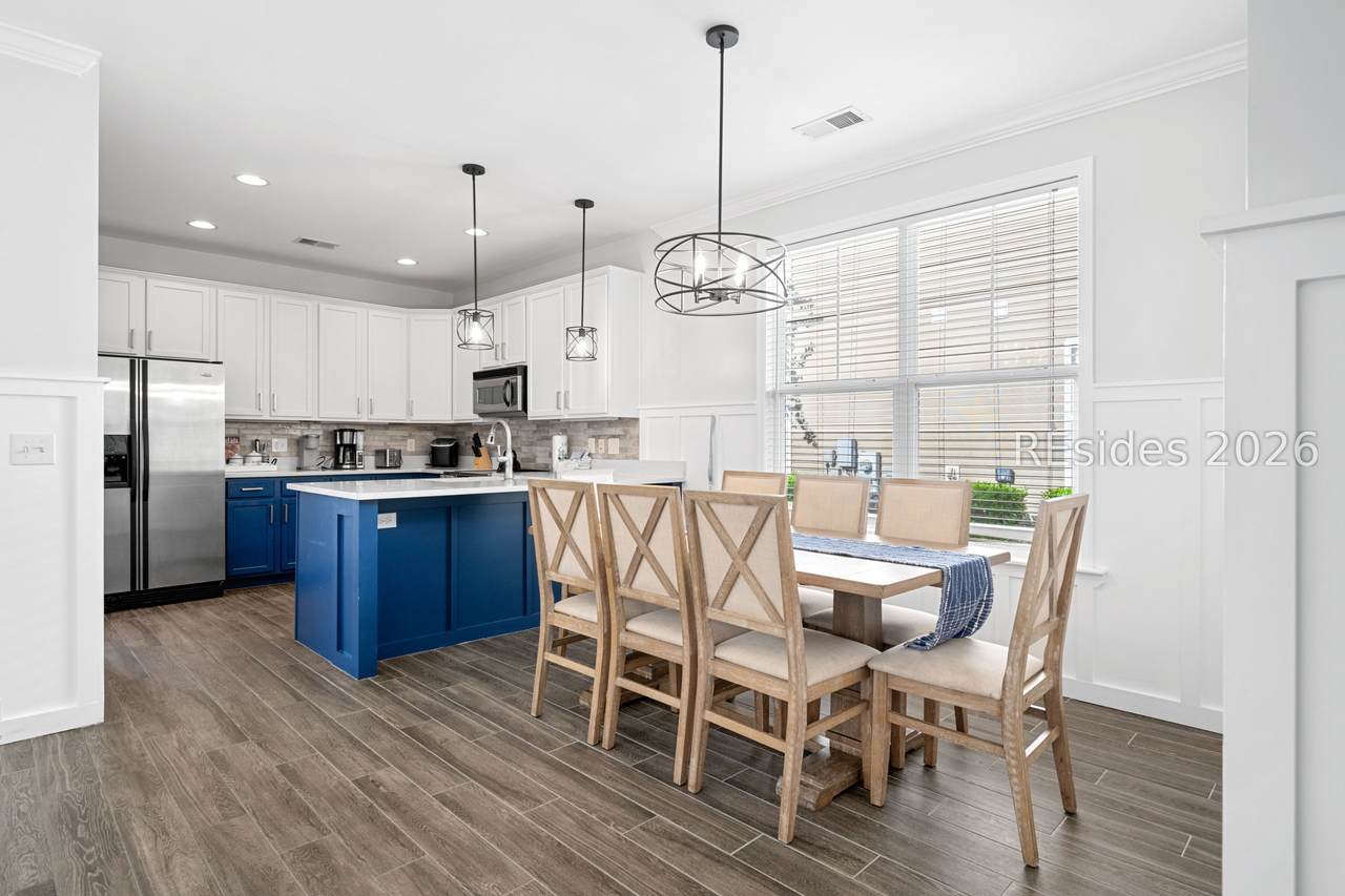 43 5th Avenue - Photo 1