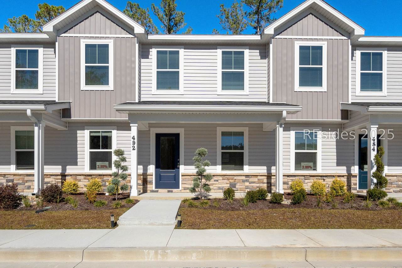 492 Royal Road - Photo 1